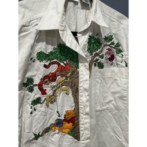 Disney VTG  Embroidered Winnie the Pooh Button Down Shirt Sz L EUC See descripti